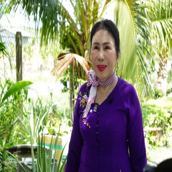 "Bà mẹ 10 con khởi nghiệp ở tuổi 60"